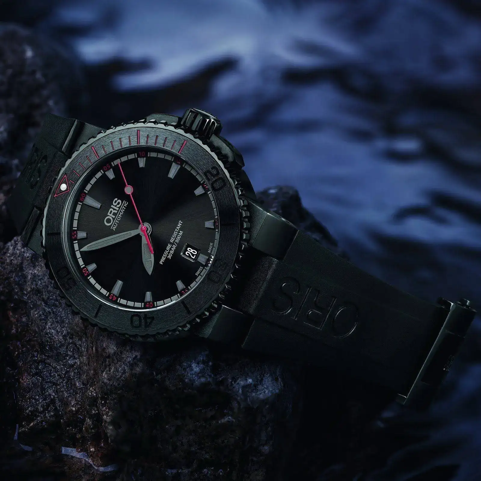 ORIS%2BEl%2BHierro%2BLimited%2BEDITION%2B04.webp