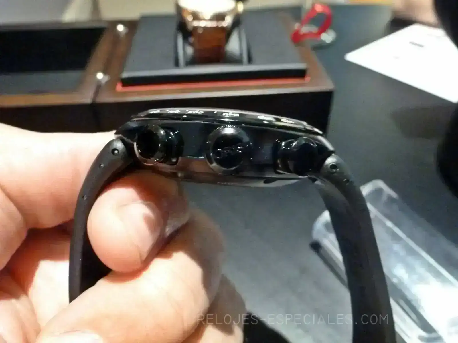 oris-990.webp