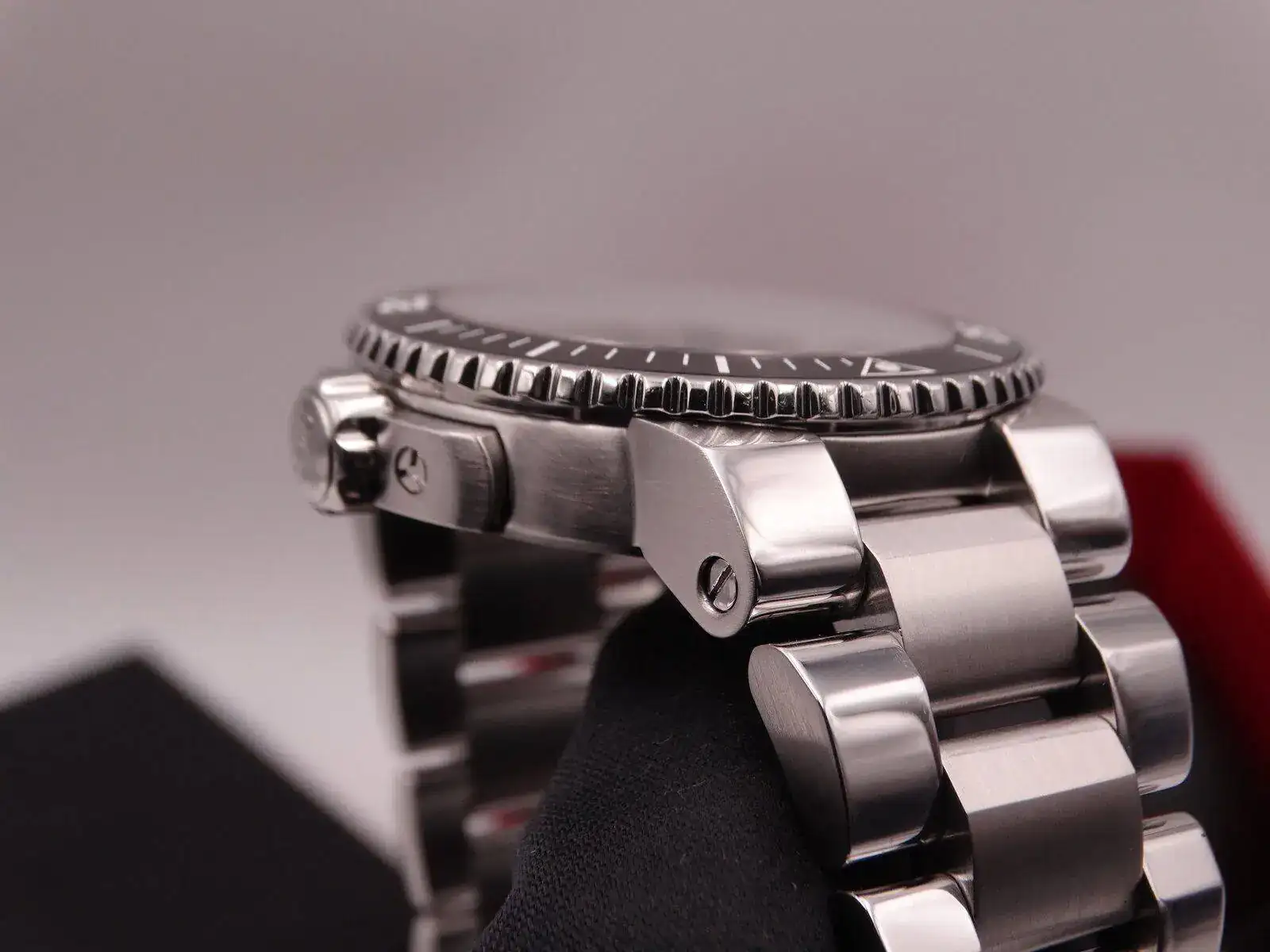 Oris aquis date  01435.webp