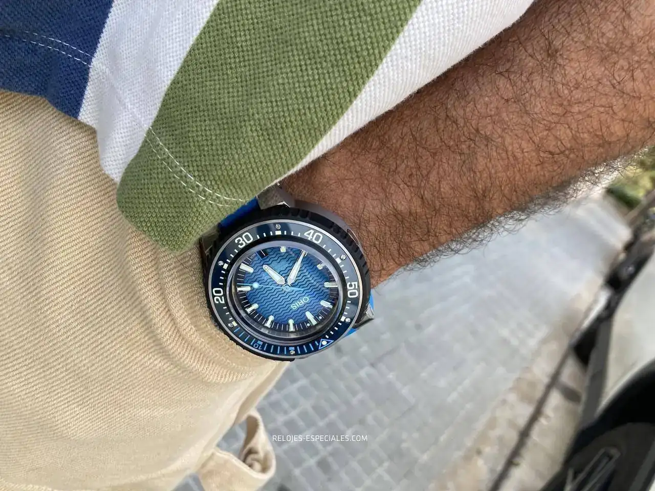 Oris Aquis Pro 4000 65.JPG