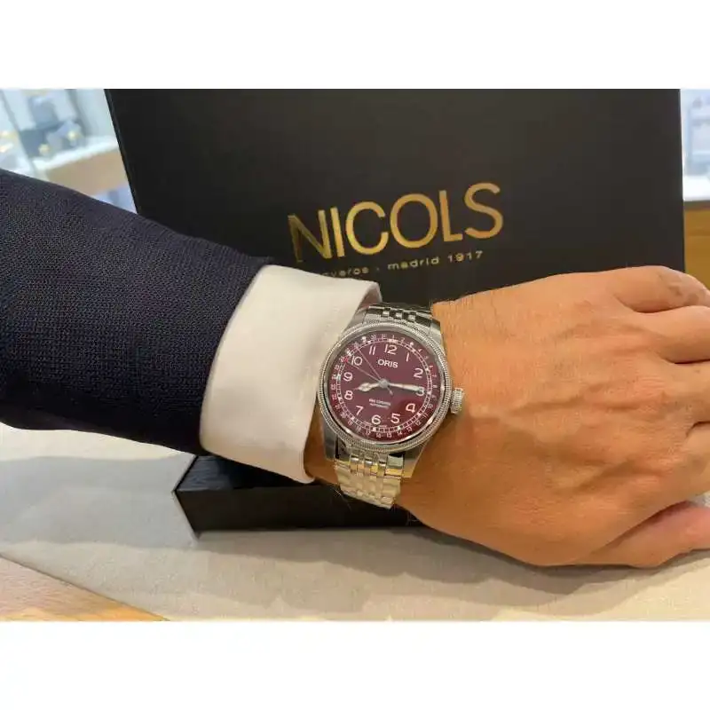 oris-big-crown-pointer-date.webp