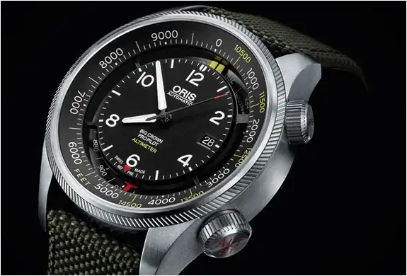 oris-big-crown-propilot-altimeter-2.webp