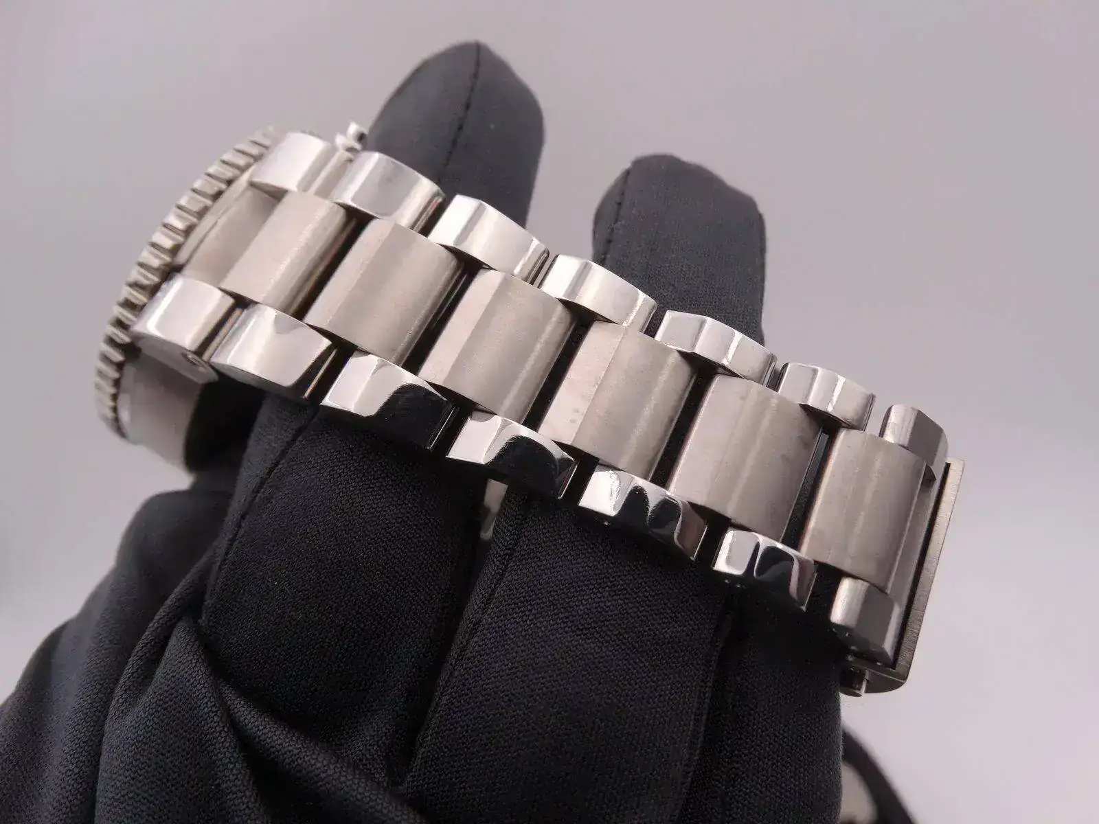 Oris Carlos Coste Cenote Chronograph Limited Edition 8610.webp