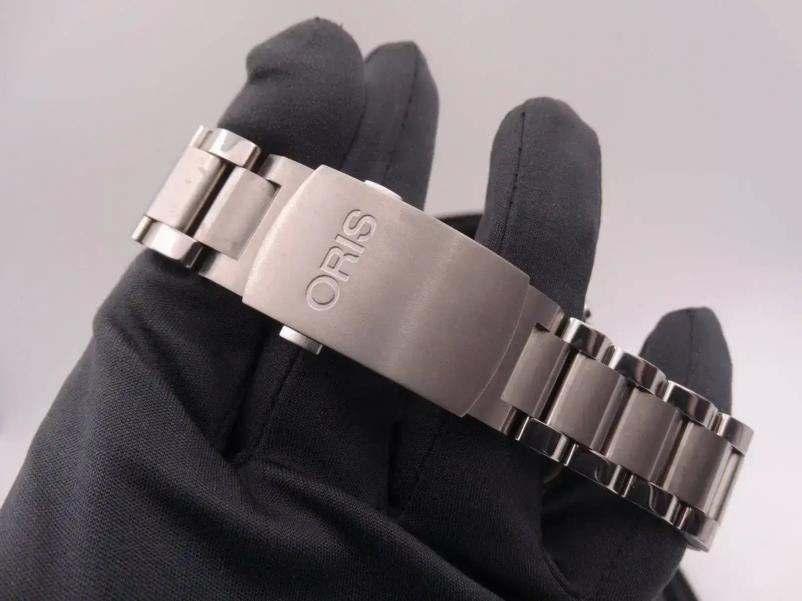 Oris Carlos Coste Cenote Chronograph Limited Edition 8612.webp