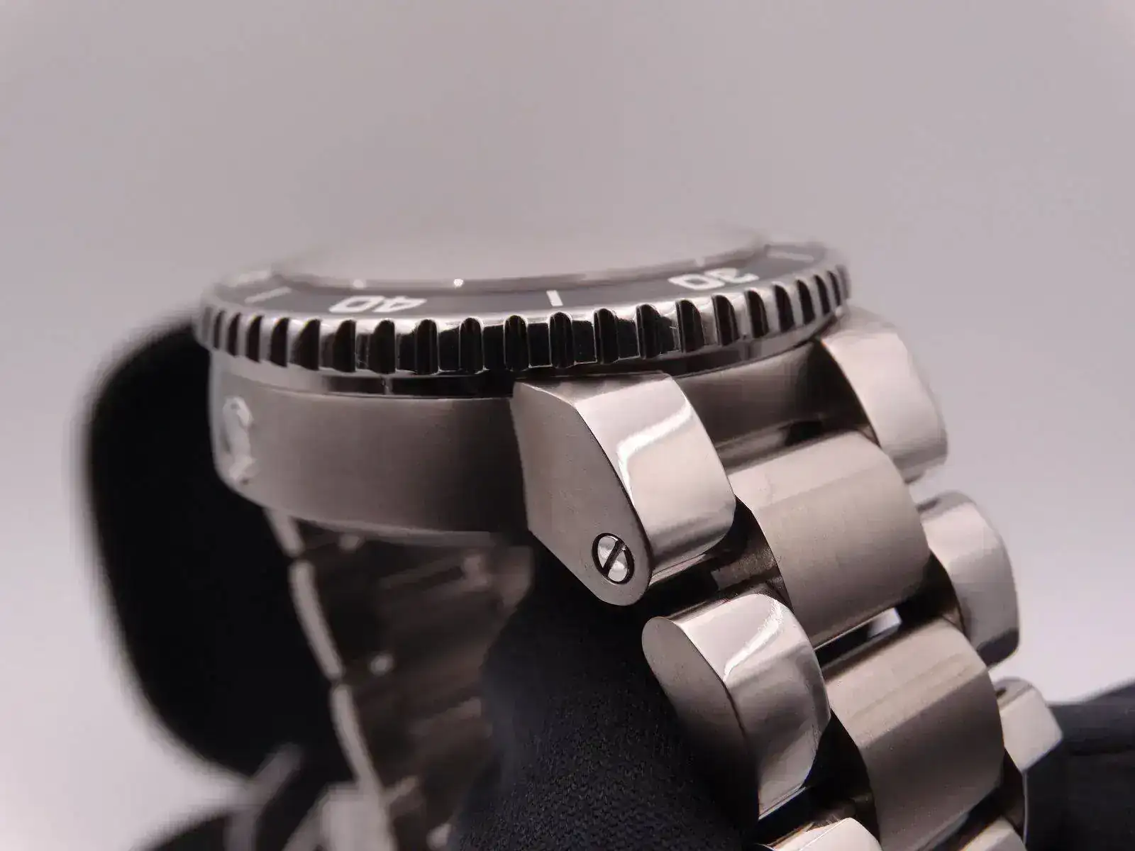 Oris Carlos Coste Cenote Chronograph Limited Edition 8615.webp