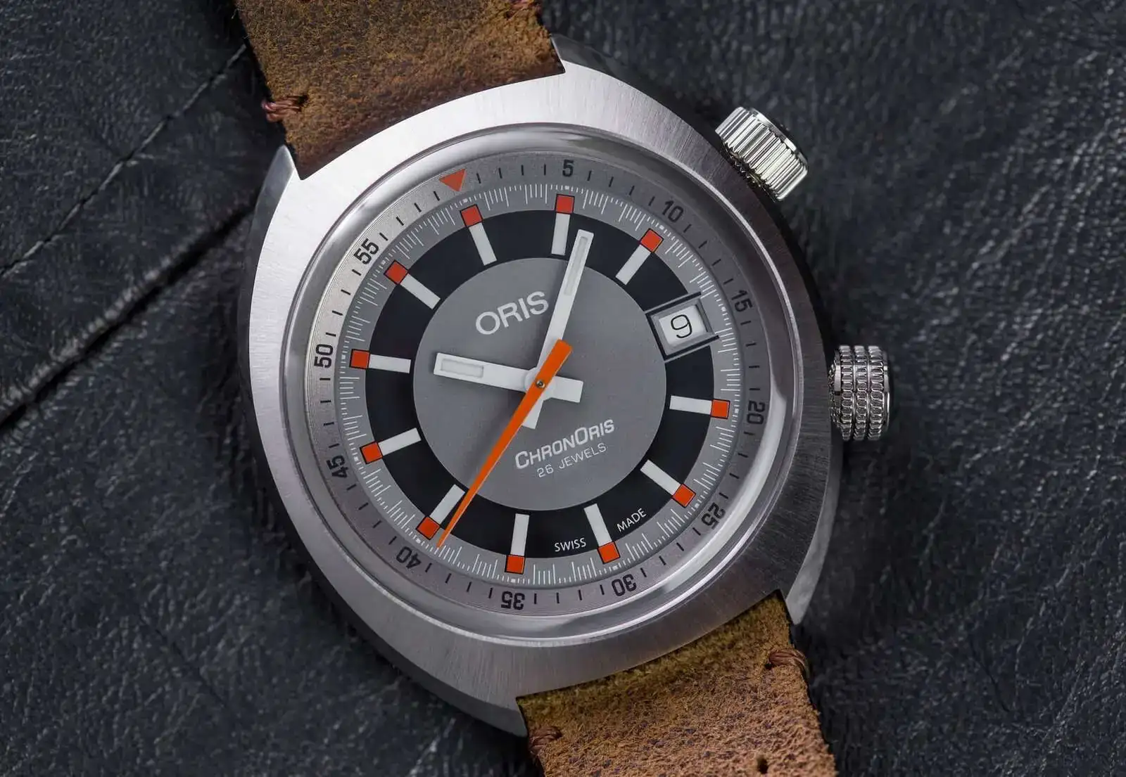 Oris-Chronoris-Date-7.jpg?ixlib=rails-1.1.webp