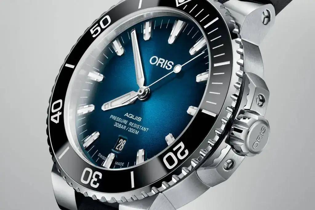 Oris-Clipperton-Limited-Edition-Aquis-2.webp