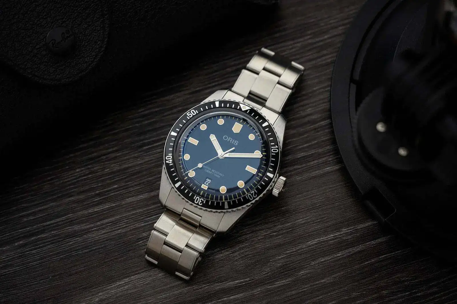 Oris-Divers-Sixty-Five-2001.webp