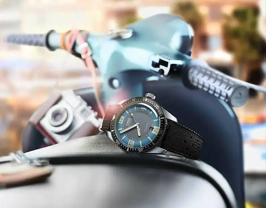 Oris-Divers-Sixty-Five_01.webp