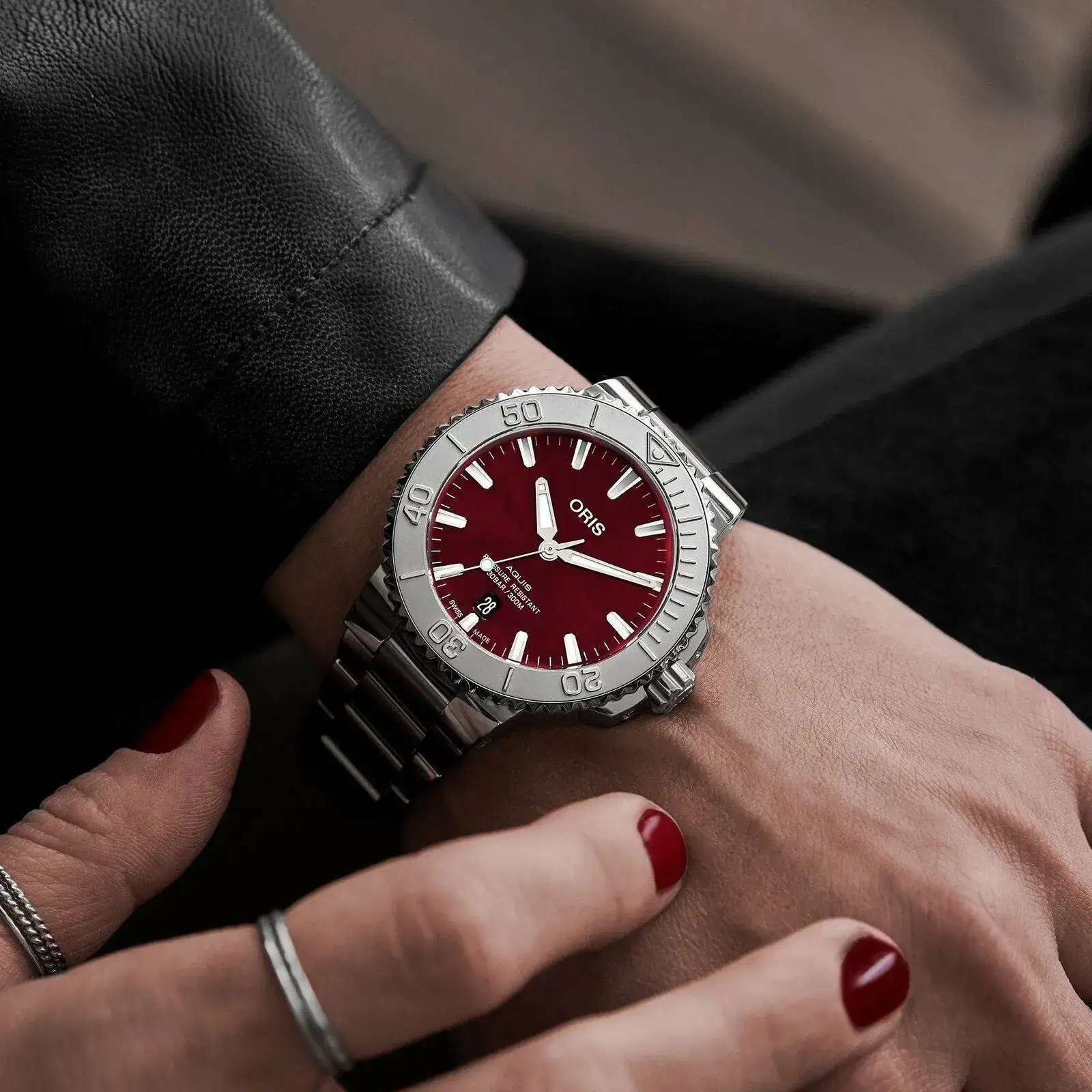 Oris75-Wrist.webp