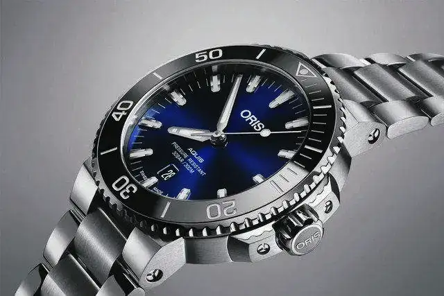 Oris_Aquis_Date_2017_collection_2.webp