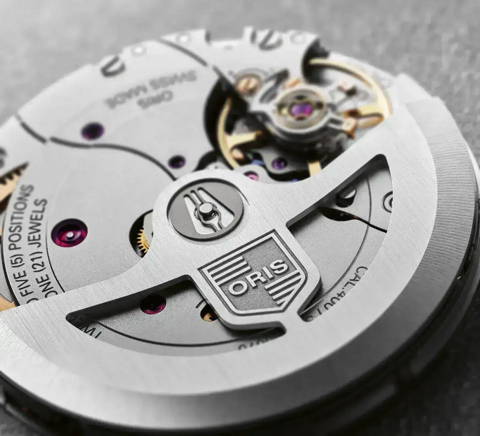 Oris_calibre-400.jpg