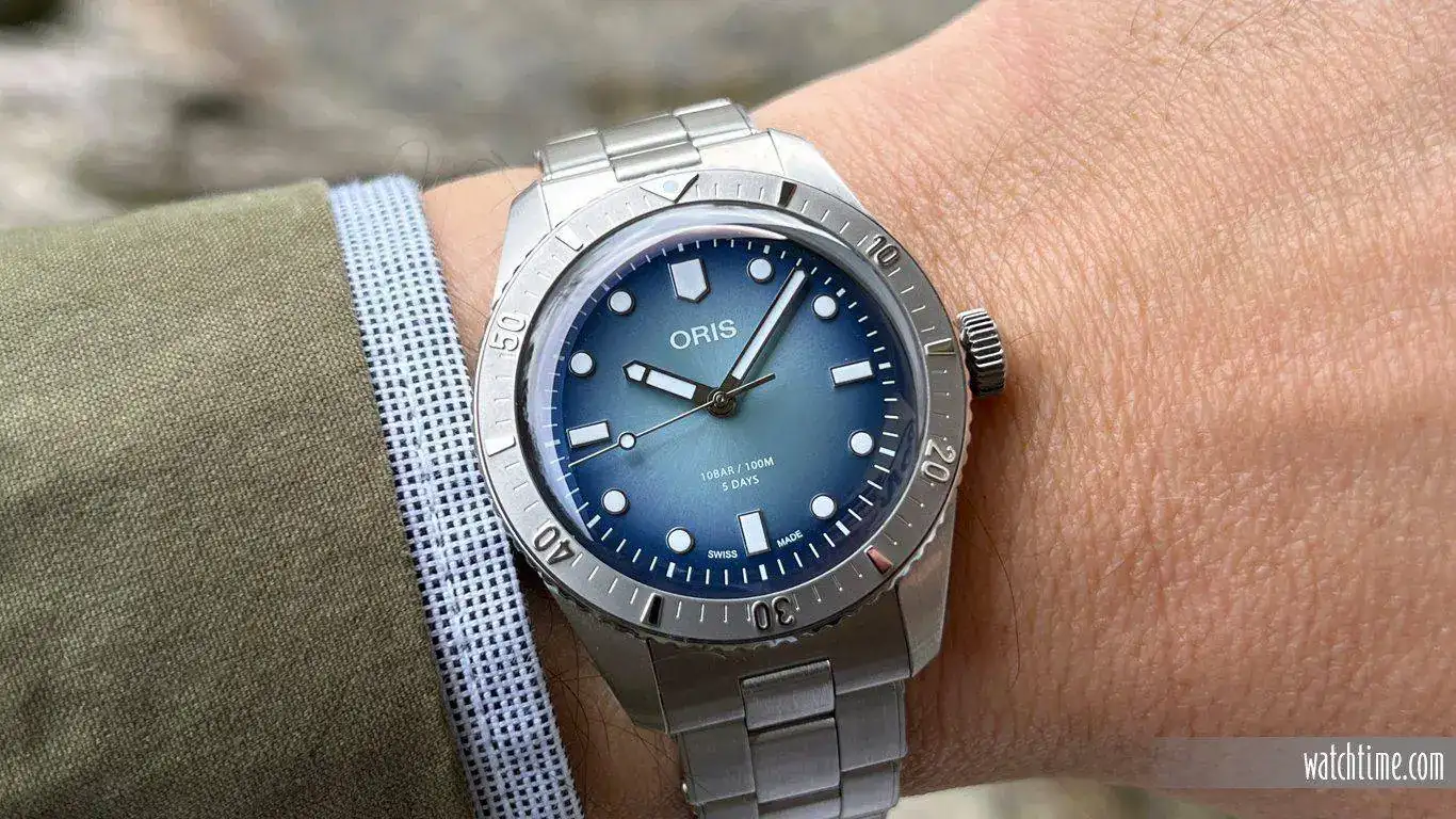 Oris_Divers_Sixty_Five_Chronos_Edition_Wristshot_2022.webp
