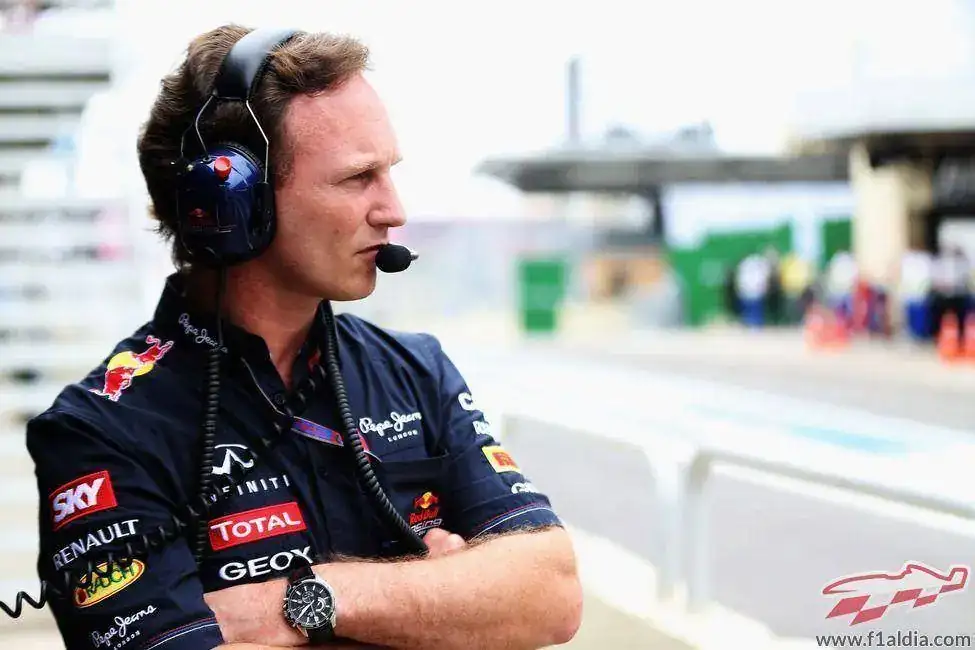 orner-con-gesto-serio-en-el-pit-lane-de-interlagos.webp