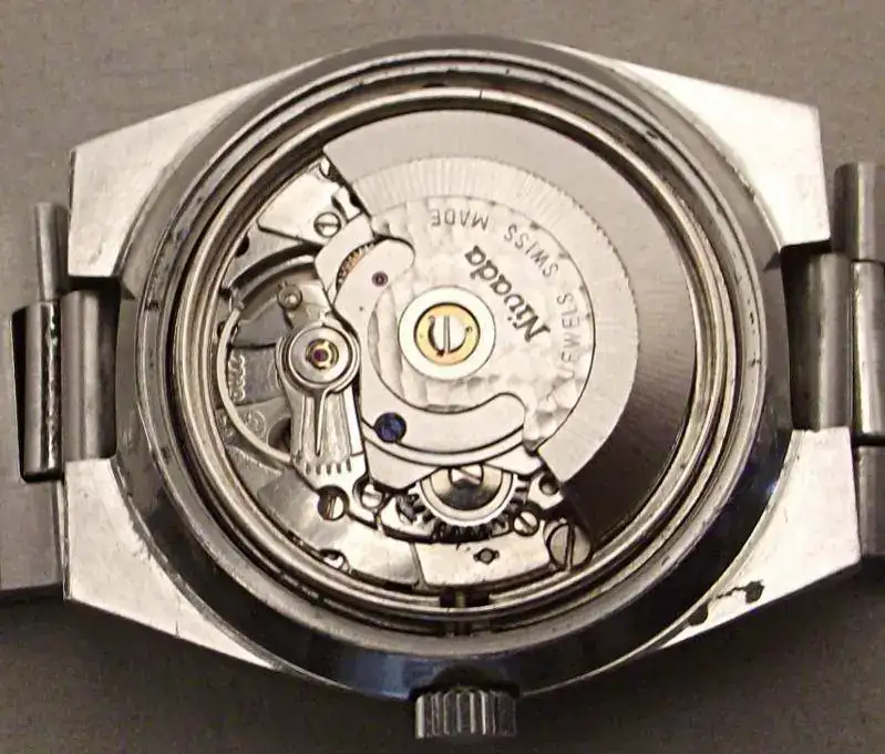 orologio_nivada_rising_sun__mustang_73_vintage_watch_9.webp