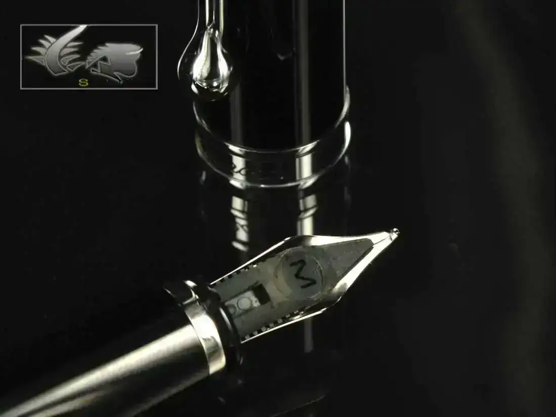 ountain-Pen-88-in-Black-Resin-&-Chrome-810C-810C-4.webp