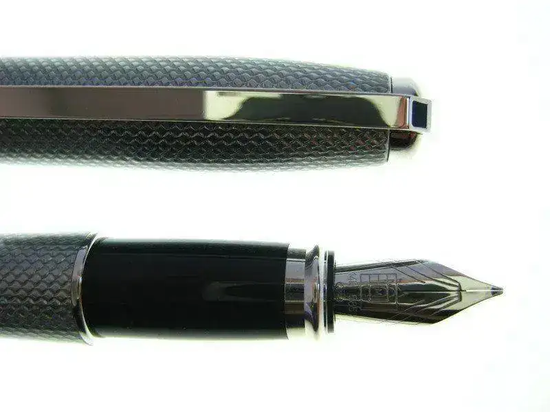 ountain-Pen-Fidelio-Guilloche-and-lacquer-451407-8.webp