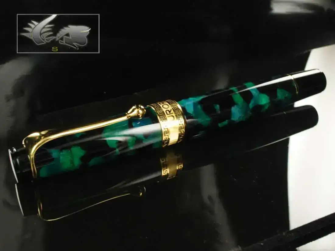 ountain-Pen-Optima-in-green-Auroloide-Pluma-996V-2.webp