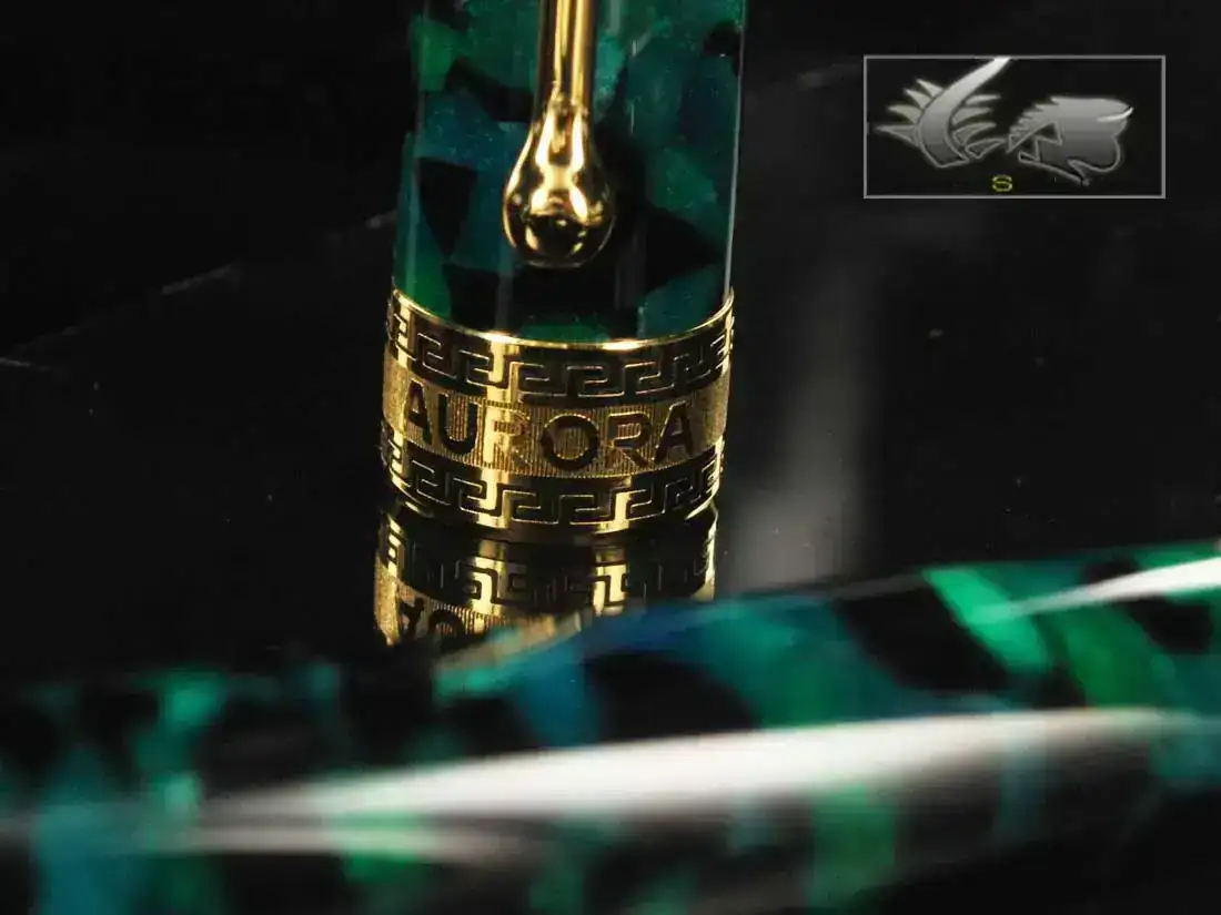 ountain-Pen-Optima-in-green-Auroloide-Pluma-996V-3.webp