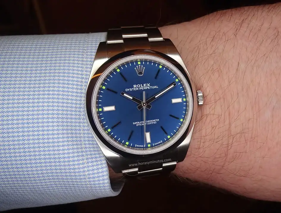 Oyster-Perpetual-39-mm-esfera-azul-1-Horasyminutos.webp