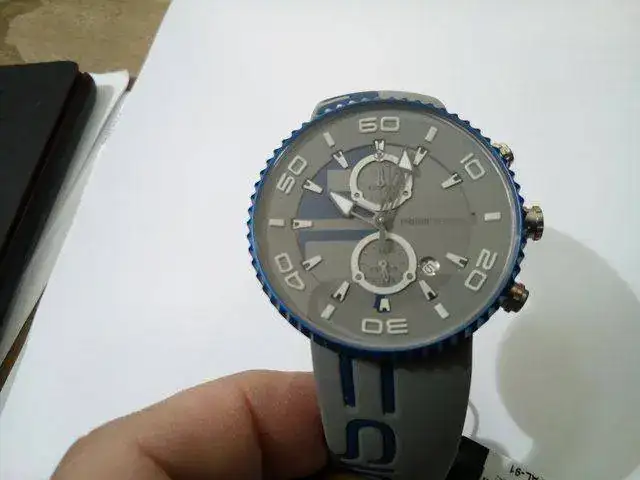 Ozm2ON.webp