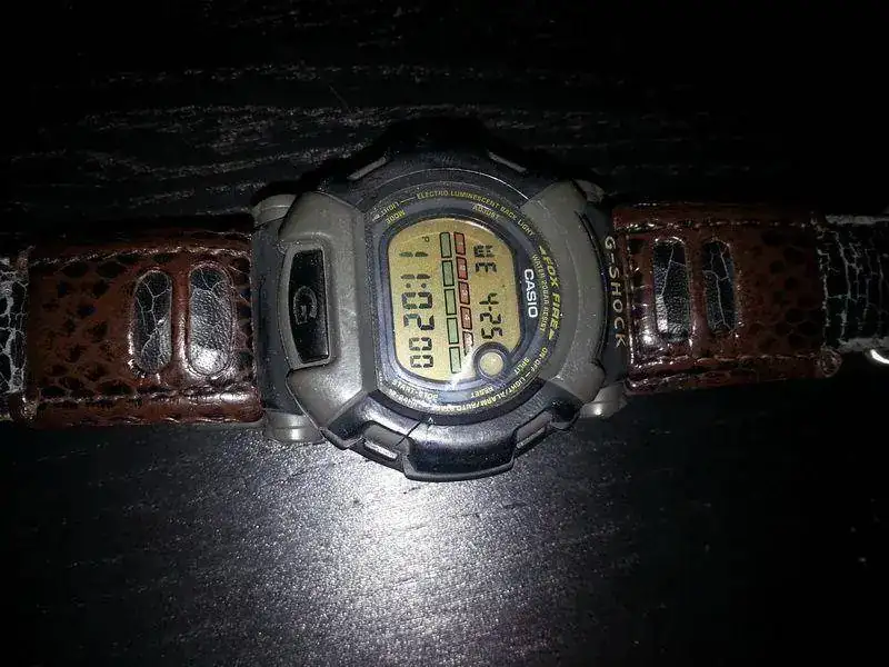 p-g-shock-skull-dw-002rs-leather-strap-dw0002rs_03.webp
