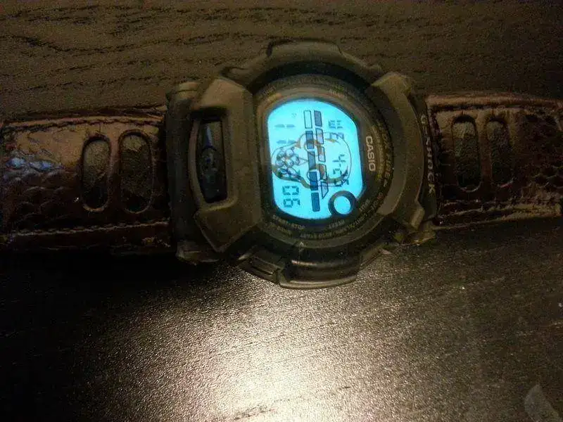 p-g-shock-skull-dw-002rs-leather-strap-dw0002rs_04.webp