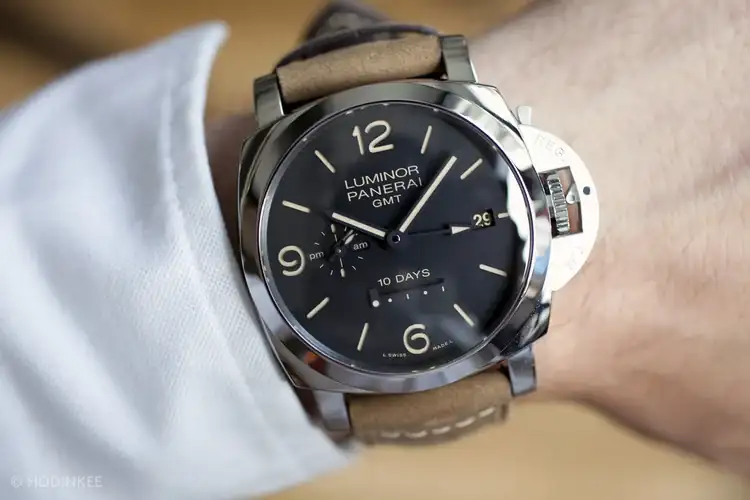 PAM533_069.webp