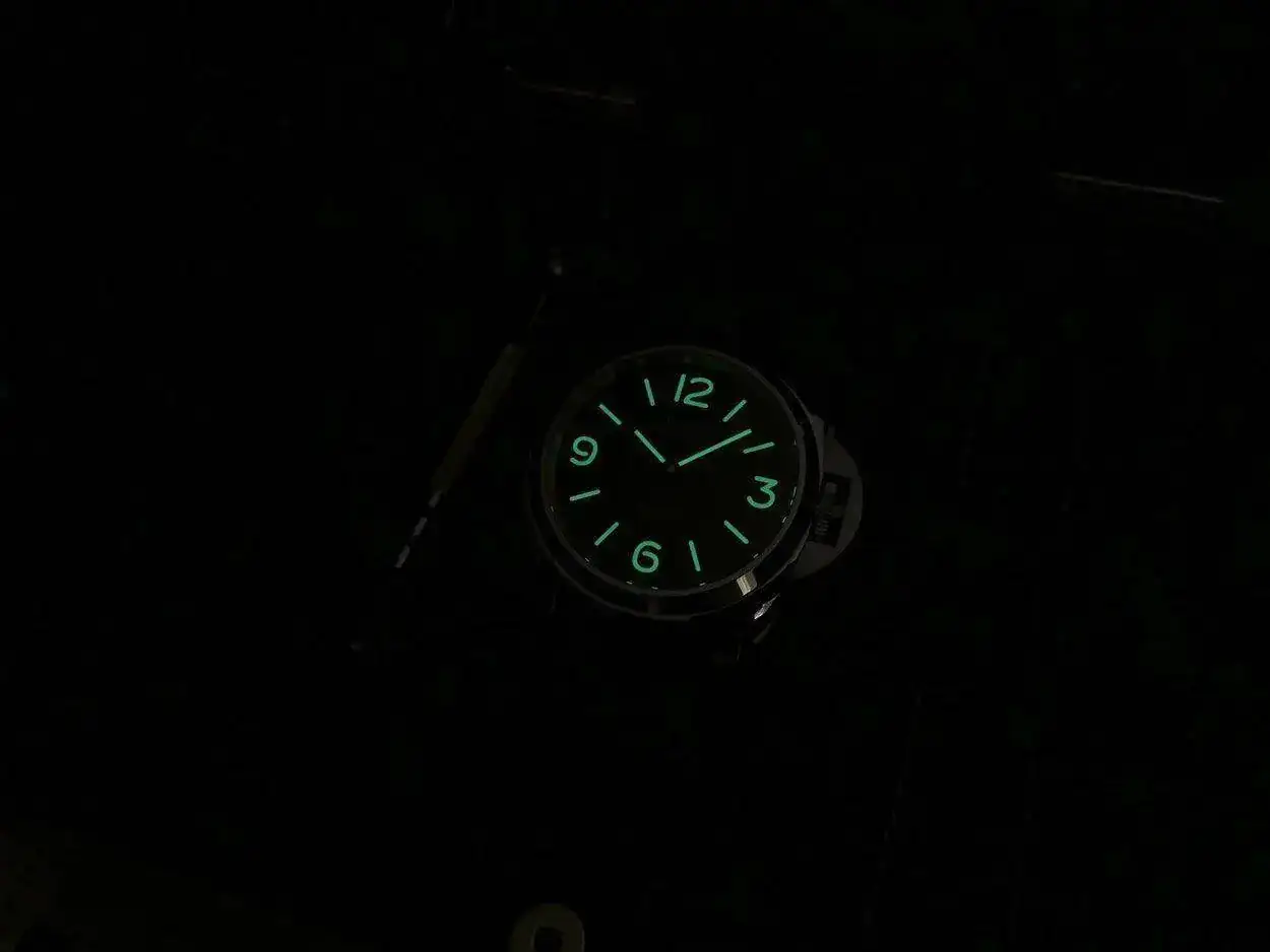 panerai-560-base-8-days-1250px-57.webp
