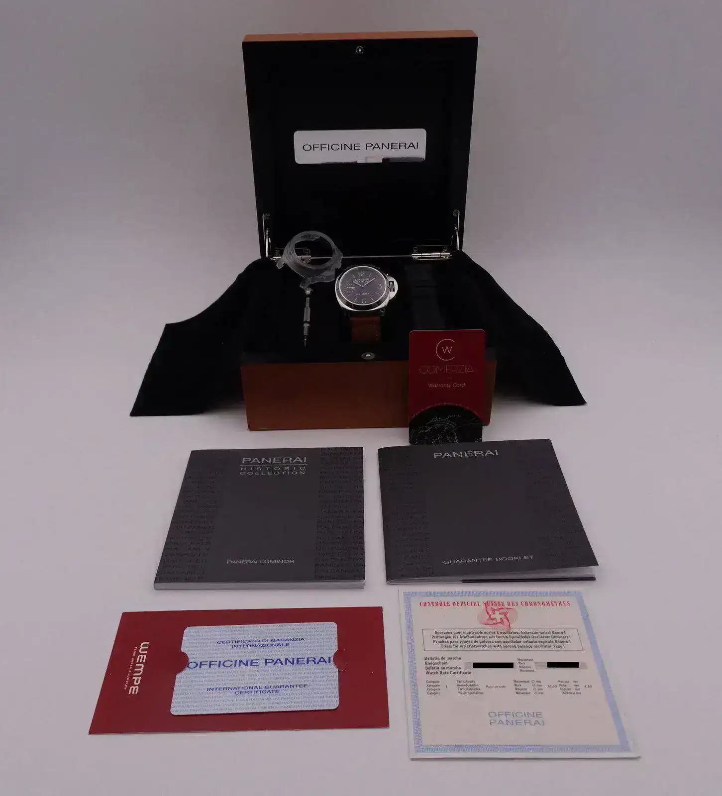Panerai base pam luminor 111 09992 copia.webp