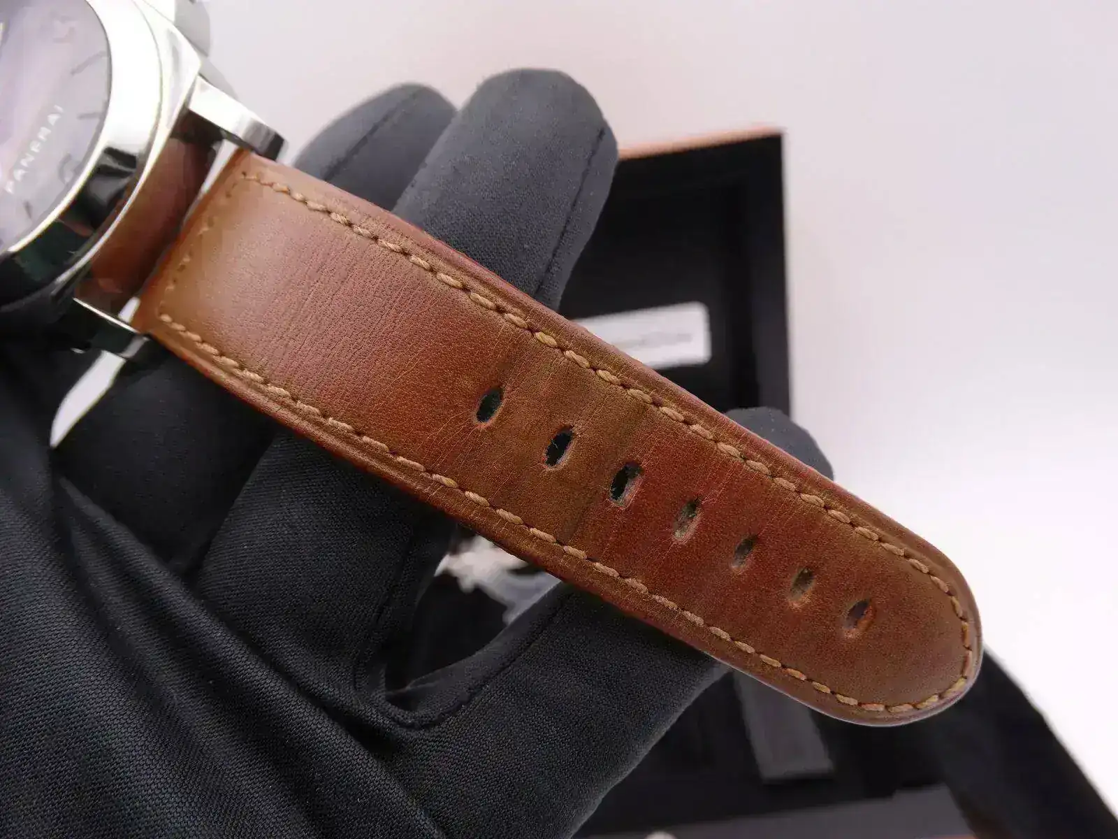 Panerai base pam luminor 111 10000.webp
