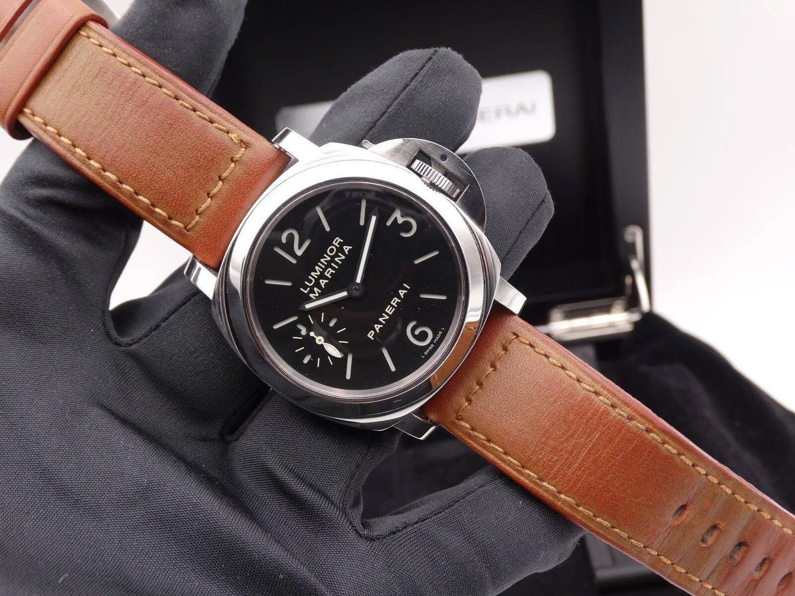 Panerai base pam luminor 111 10008.webp