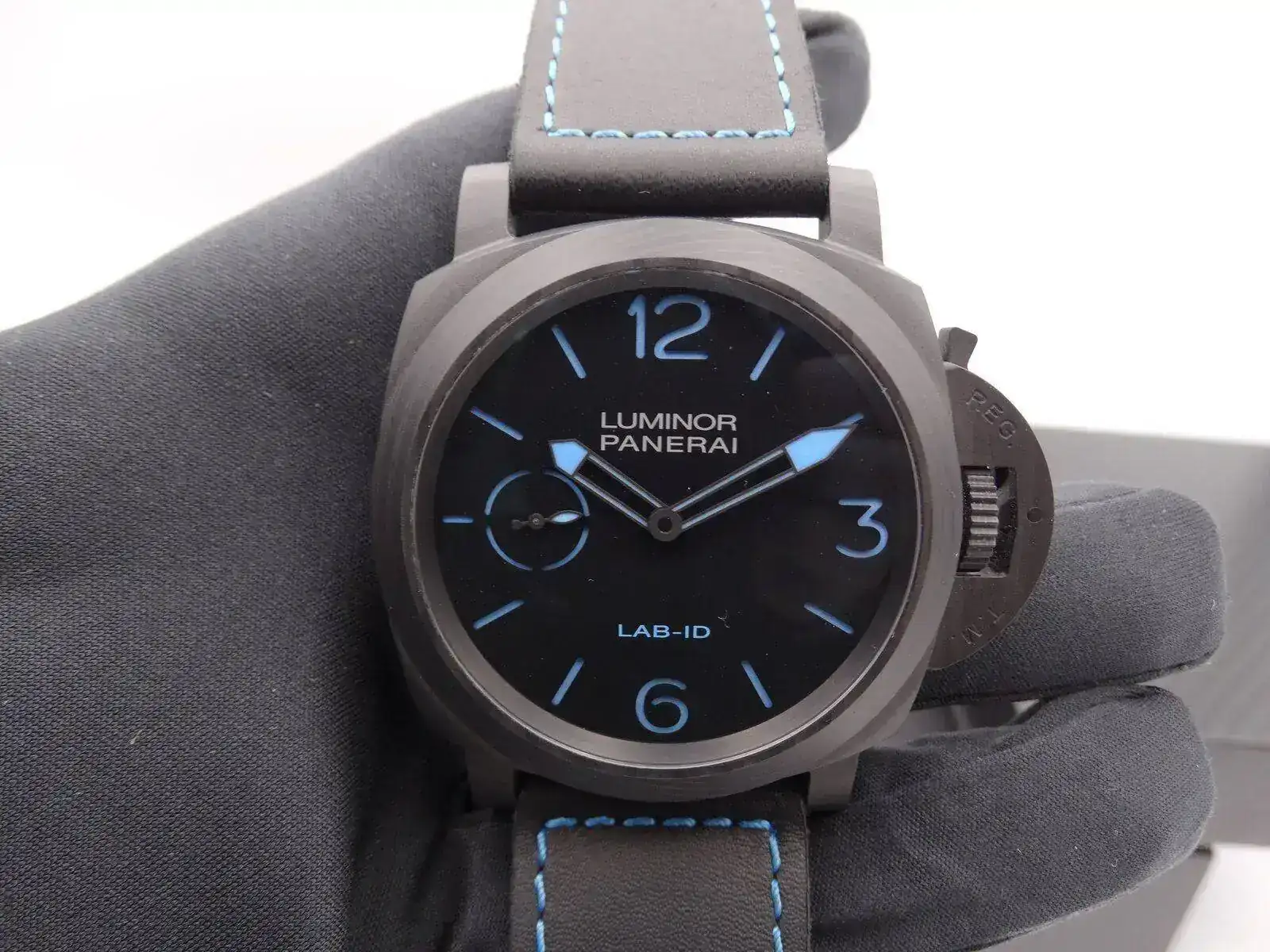 panerai firenze carbotech lab id 700 limited edition 5141.webp