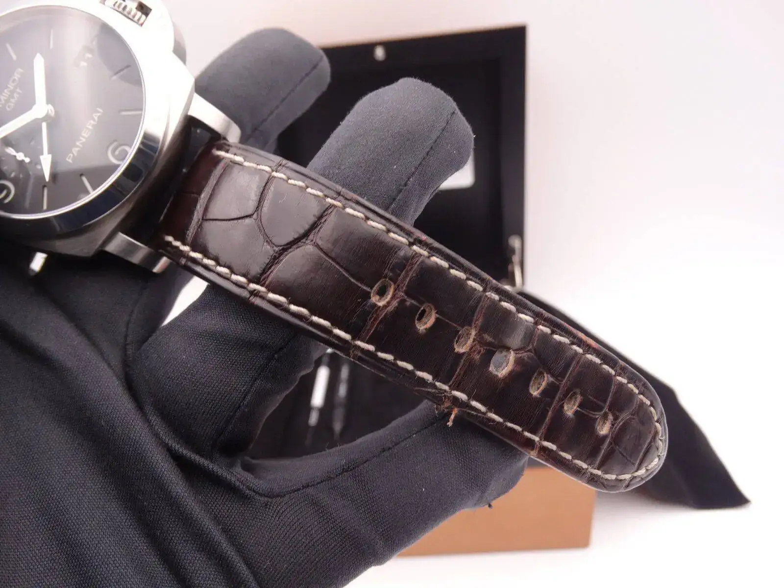 Panerai Luminor 1950 GMT Pam 320 06580.webp