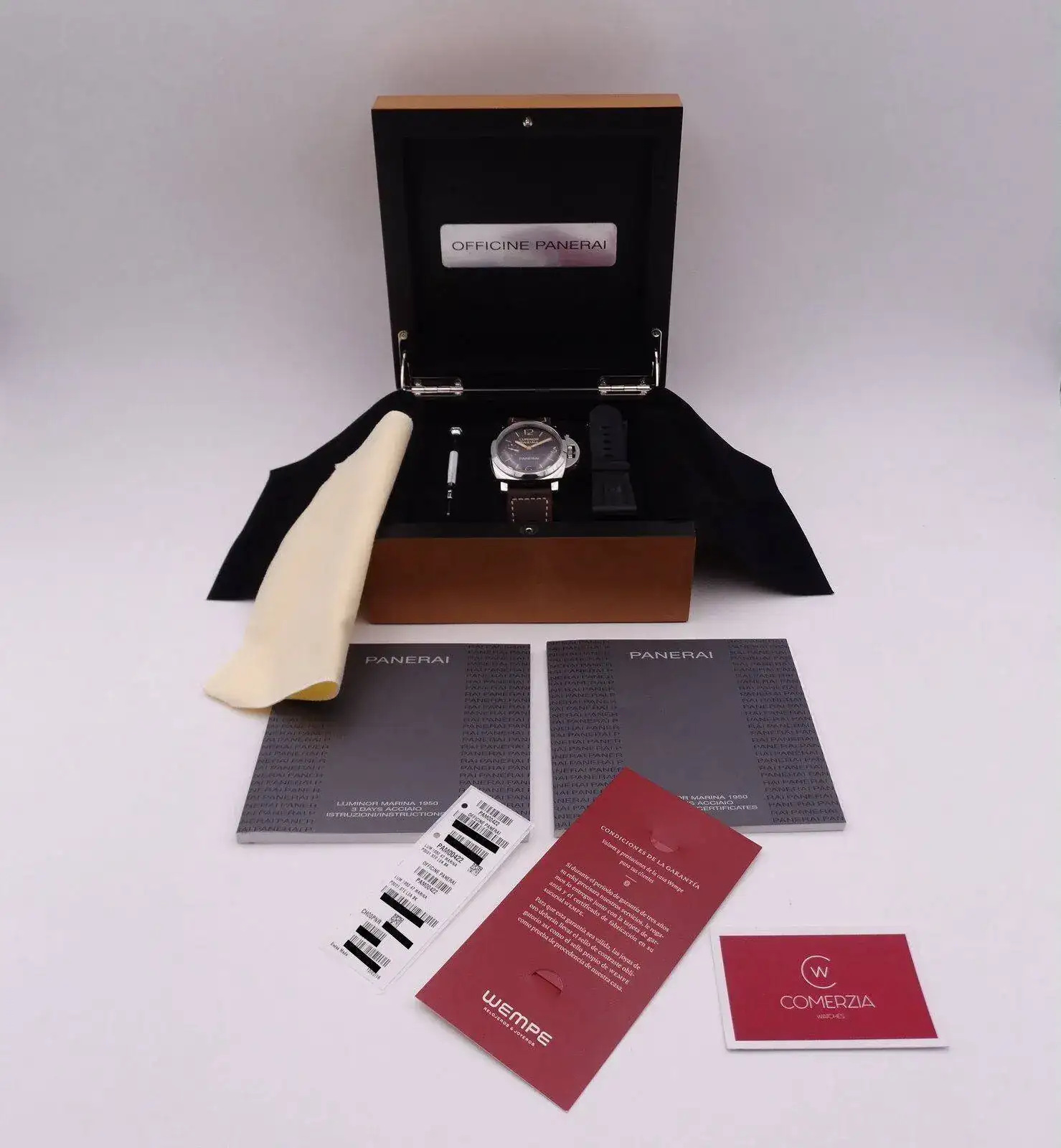Panerai Luminor 1950 Pam 422 07505 copia.webp