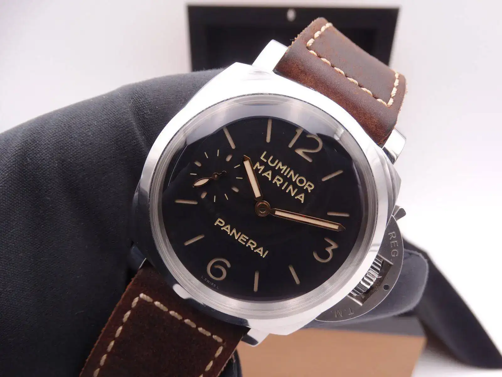Panerai Luminor 1950 Pam 422 07511.webp