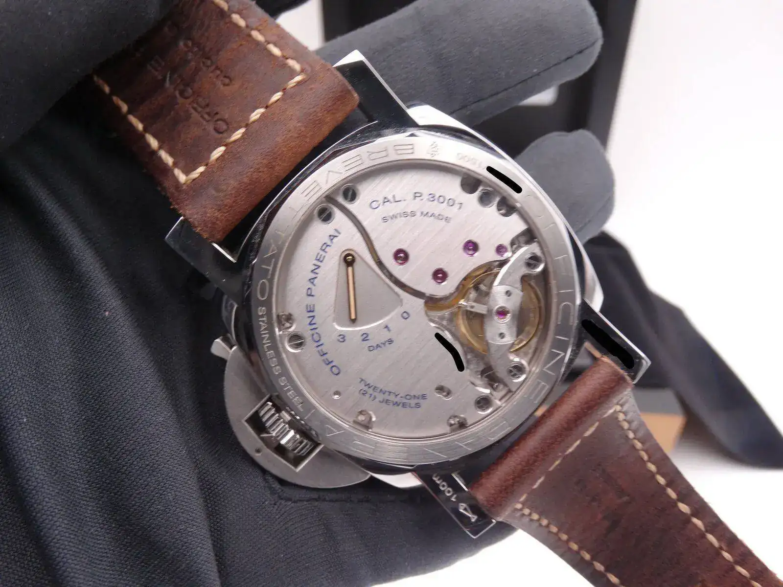 Panerai Luminor 1950 Pam 422 07518 copia.webp