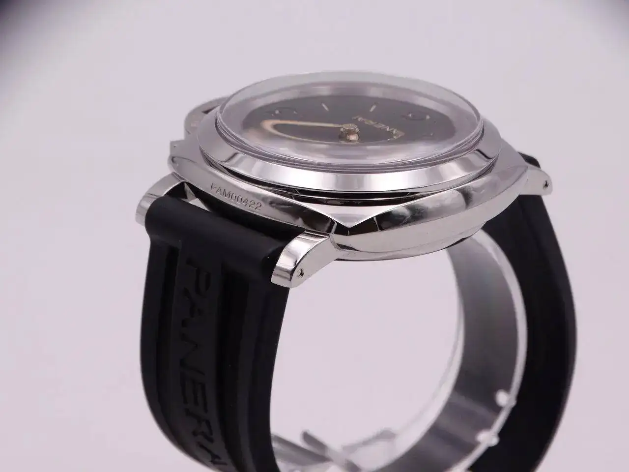 Panerai Luminor 1950 PAM 422 09186.webp