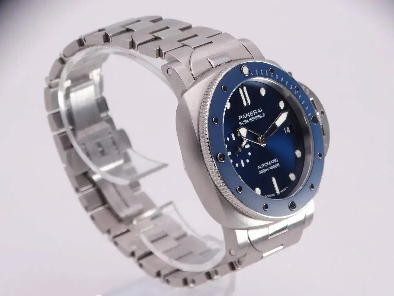 Panerai Luminor 1950 Submersible Blue 01772.webp