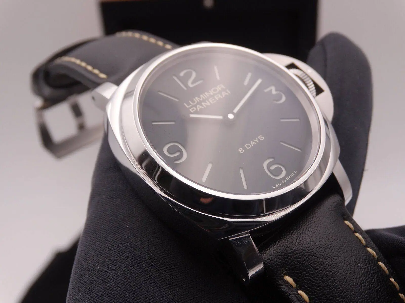 Panerai Luminor 8 days pam 560 06069.webp