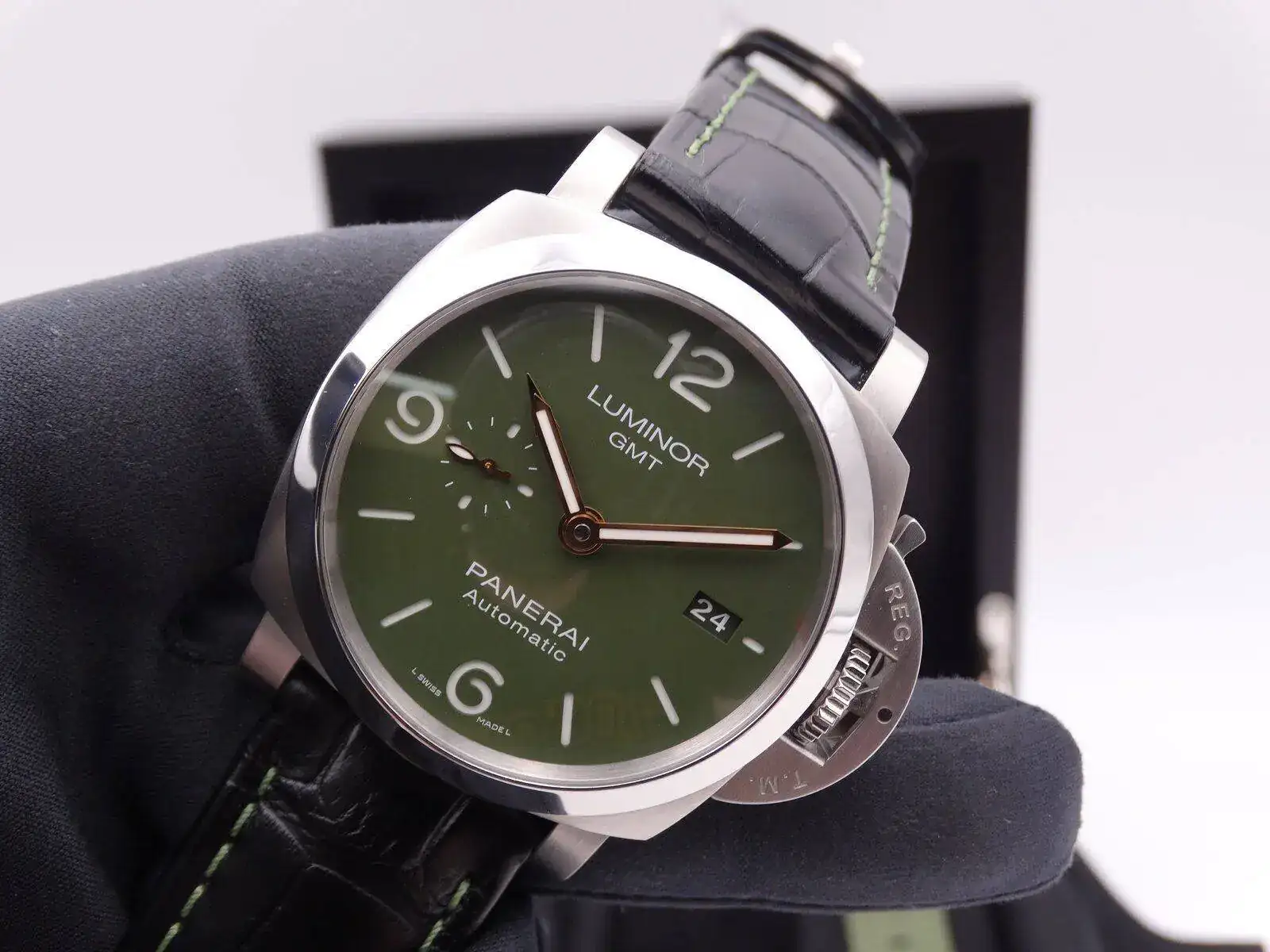 PANERAI Luminor Automatic GMT Mahendra Singh Dhoni PAM 1056 Limited 01739.webp