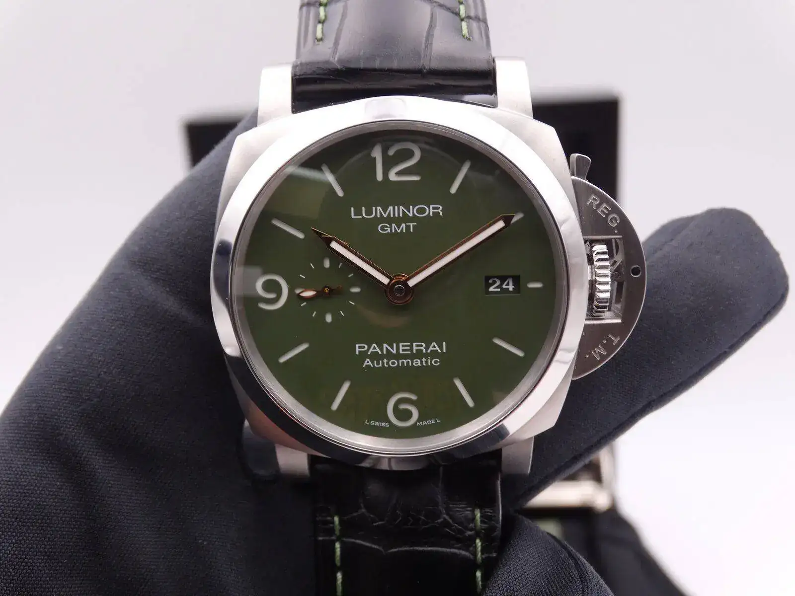 PANERAI Luminor Automatic GMT Mahendra Singh Dhoni PAM 1056 Limited 01756.webp