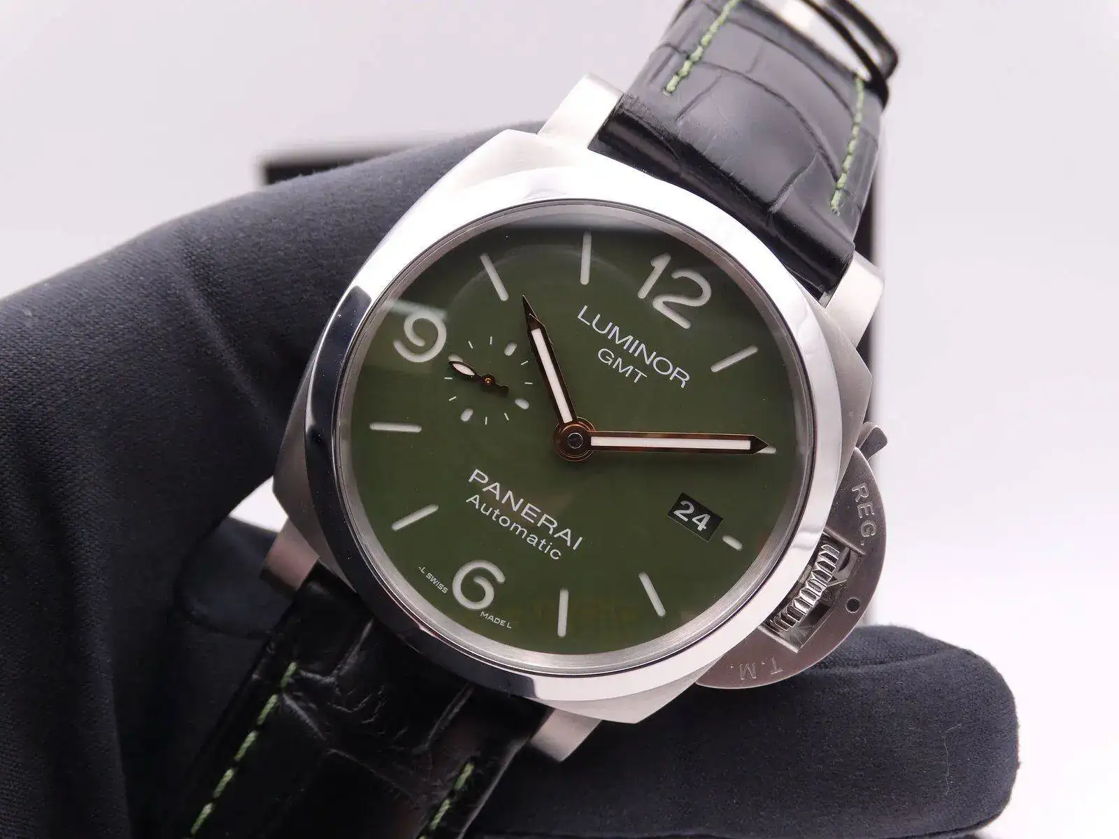 PANERAI Luminor Automatic GMT Mahendra Singh Dhoni PAM 1056 Limited 01757.webp