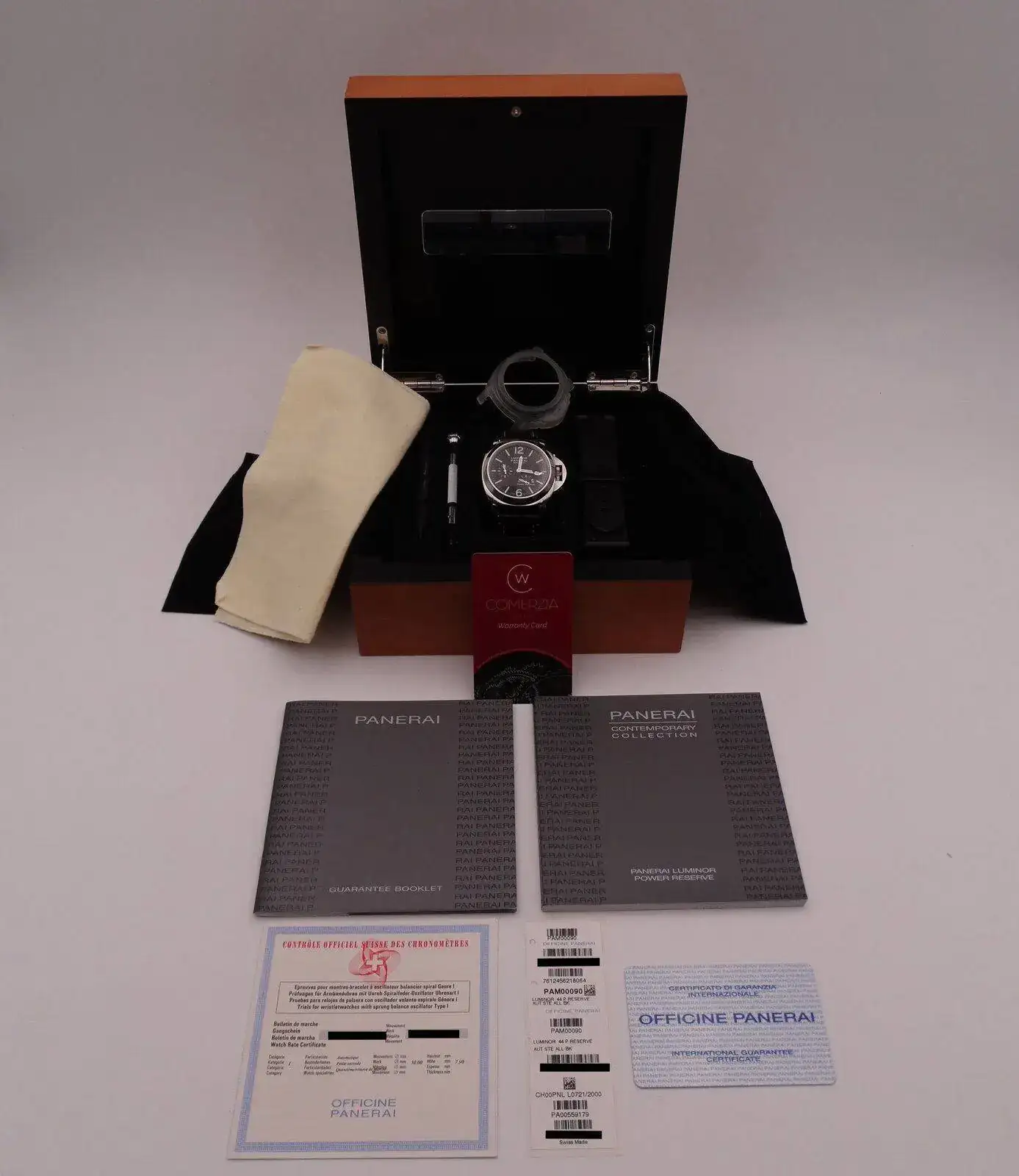 Panerai Luminor Automatic Power Reserve 090 9021 copia.webp