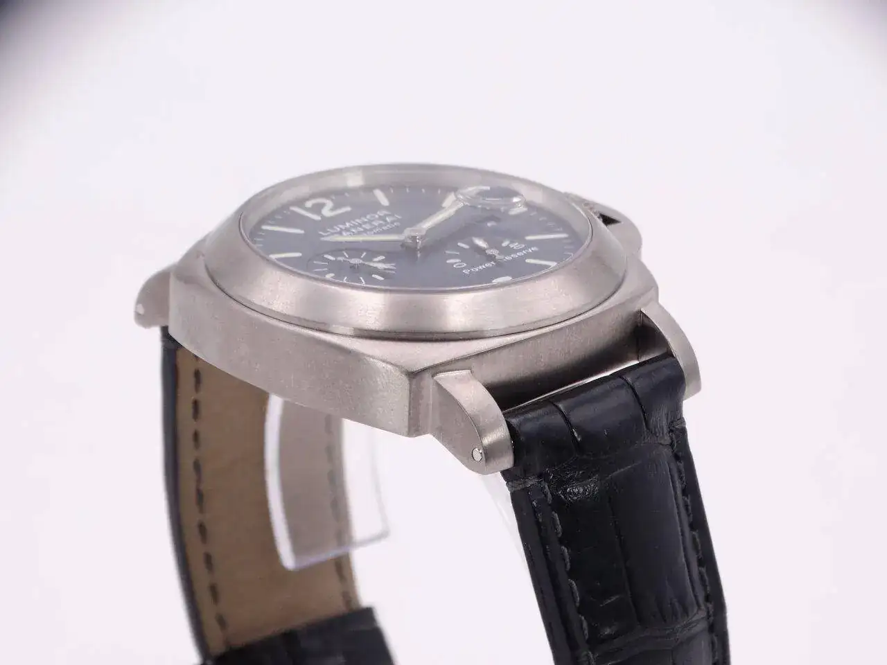 Panerai Luminor Automatic Power Reserve Blue 01375.webp