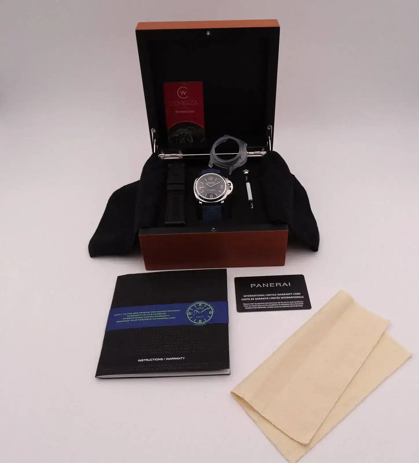 Panerai Luminor Base Logo Pam 777 8779.webp