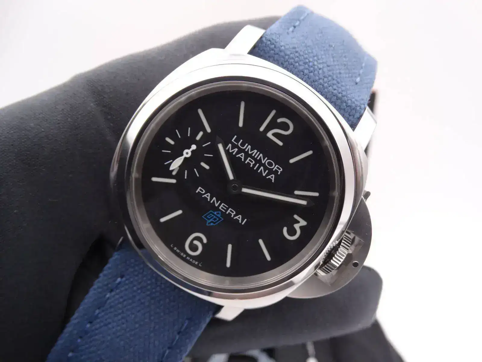 Panerai Luminor Base Logo Pam 777 8782.webp
