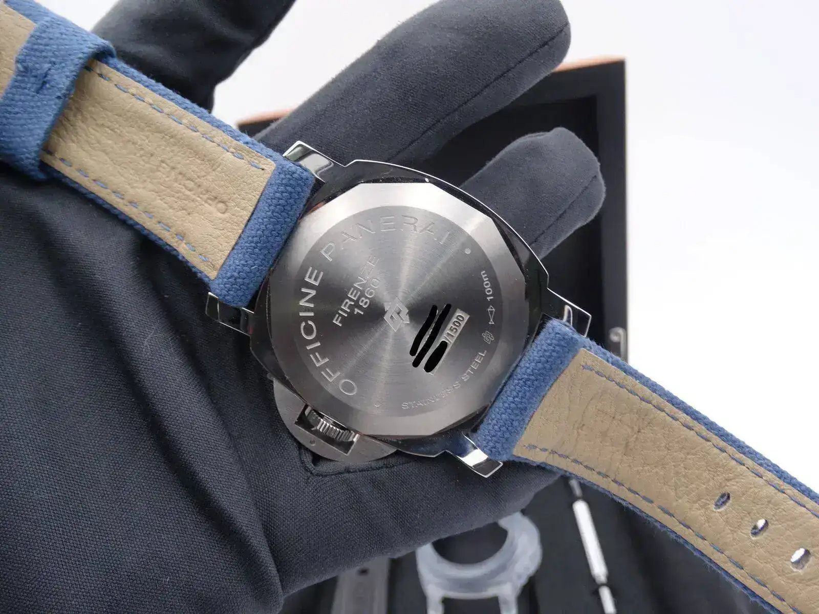 Panerai Luminor Base Logo Pam 777 8789 copia.webp