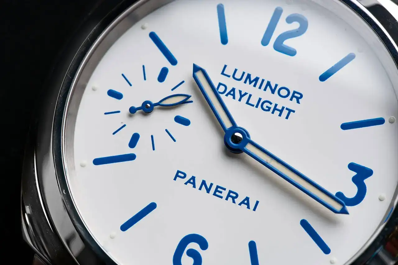 Panerai-Luminor-Daylight.webp