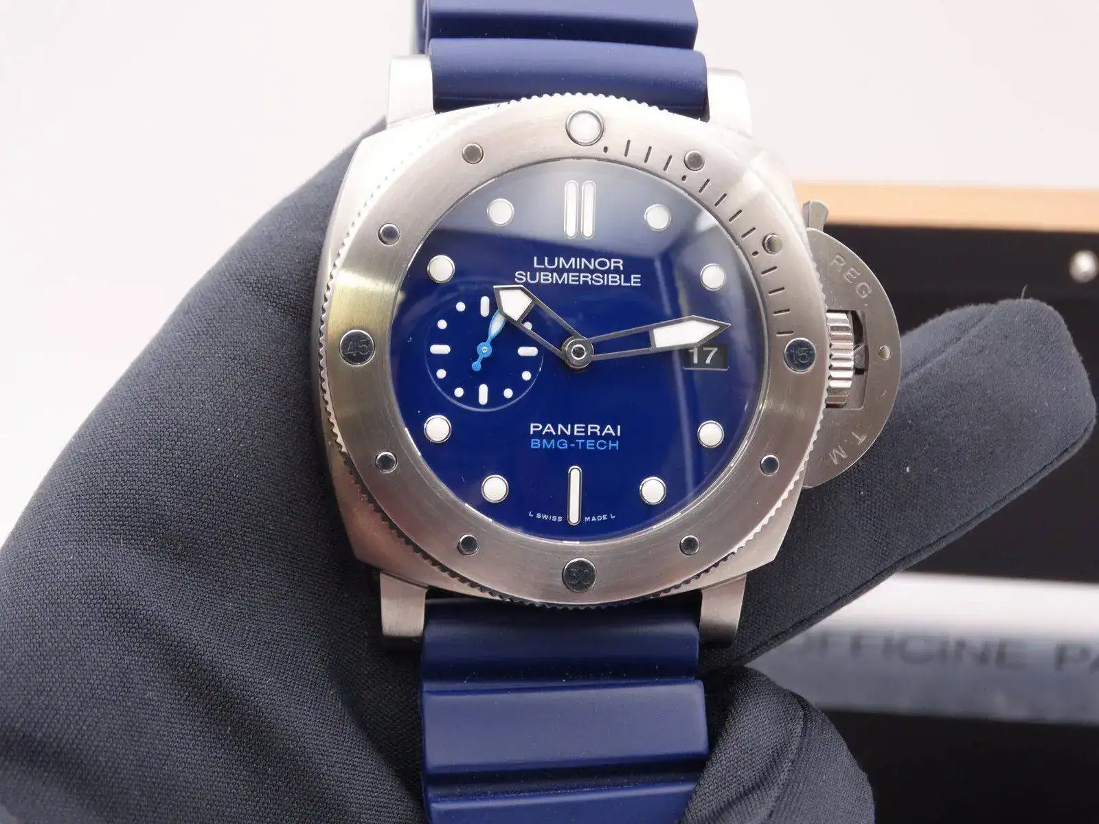 Panerai Luminor Submersible 1950 BMG Tech PAM 692 02512.webp
